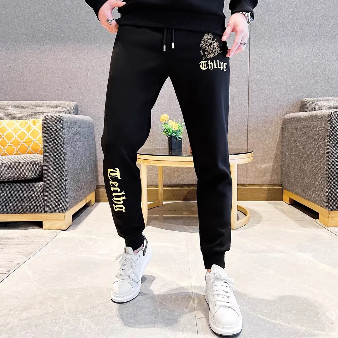 🅿️460 [ChampionHearts] Hot-selling suit is coming. Focus on the original version of the official website. 2025 new hot-selling sweatshirt suit. The original order is the best. 🇭🇰The meticulous work of top designers. It has a fitting and perfect upper body effect. All-natural high-quality Tencel Roman cotton 100%, close-fitting comfort, noble and elegant! Original hardware embodies elegance and nobility! Counter size: M-4XL (up to 190 pounds)